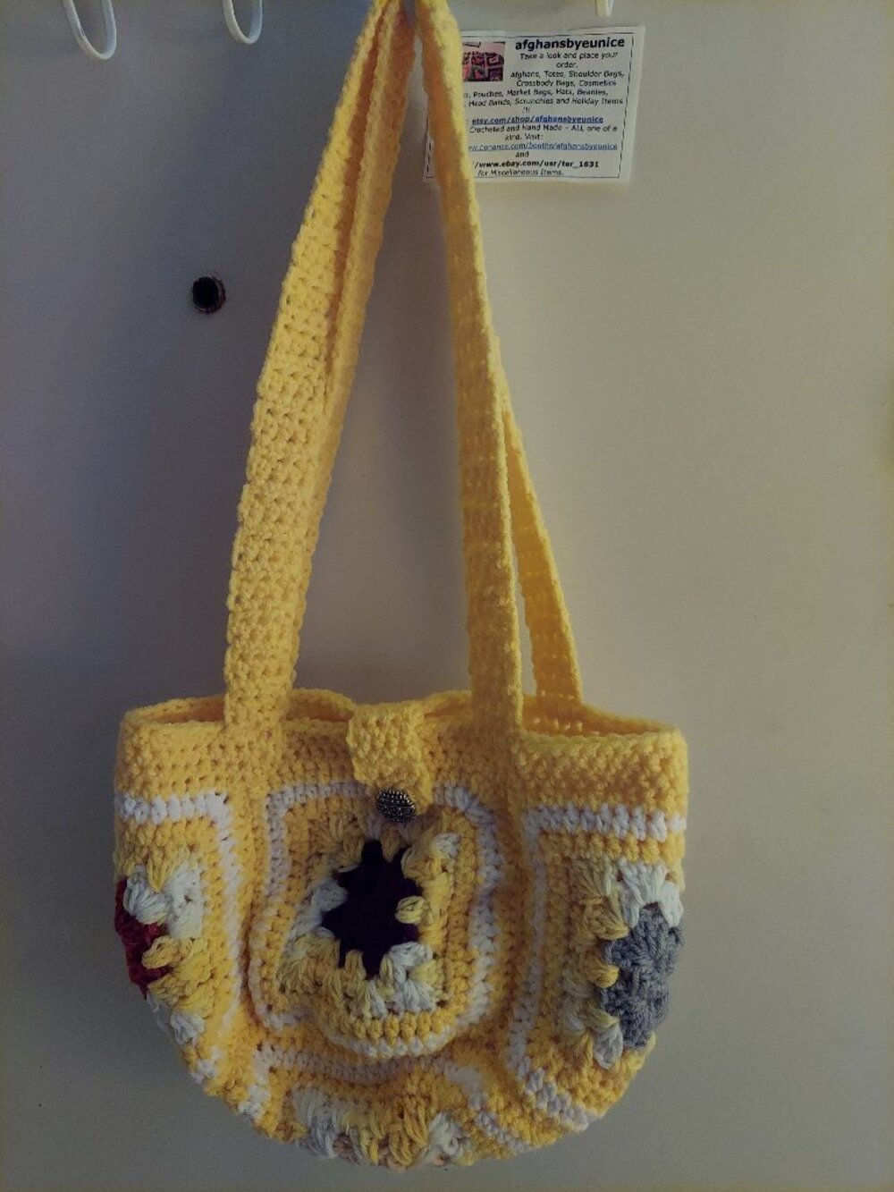 Butter Cup Muffin hand crocheted purse, 12 x 12 inches